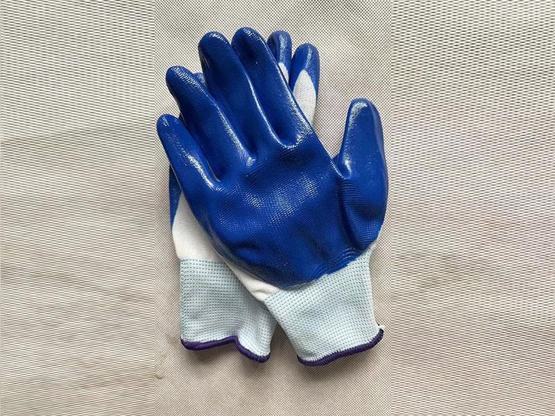 Nitrile butadiene gloves
